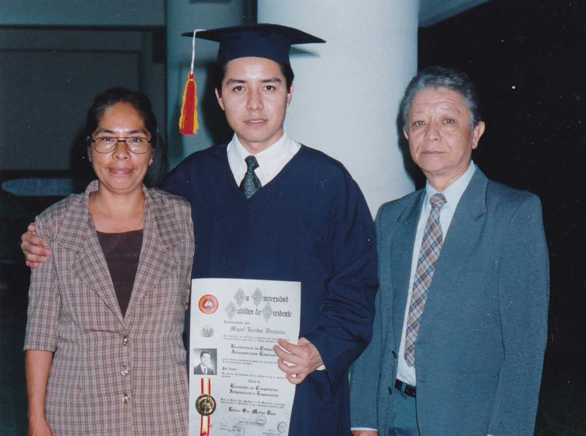 Una beca me cambió la vida (A Scholarship changed my life)... apoyemos la educación y a los candidatos que la apoyan
